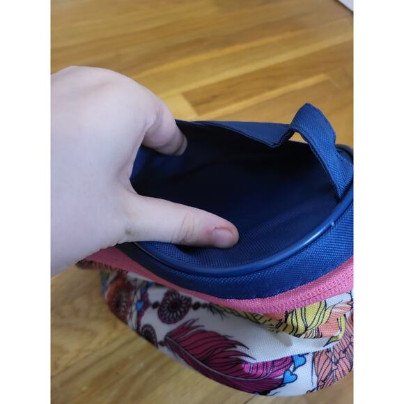 Thermos Insulated Can Cooler Bag – 6 Can – Boho Feather Print – Soft Sided - Picture 6 of 10